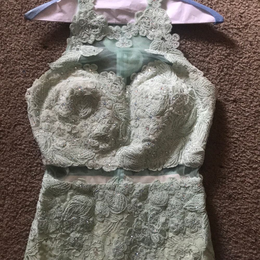 PROM DRESS❗️ - Picture 2 of 2